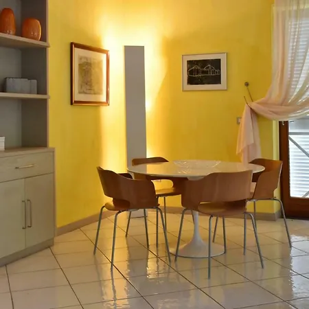 Annalaura Villa *